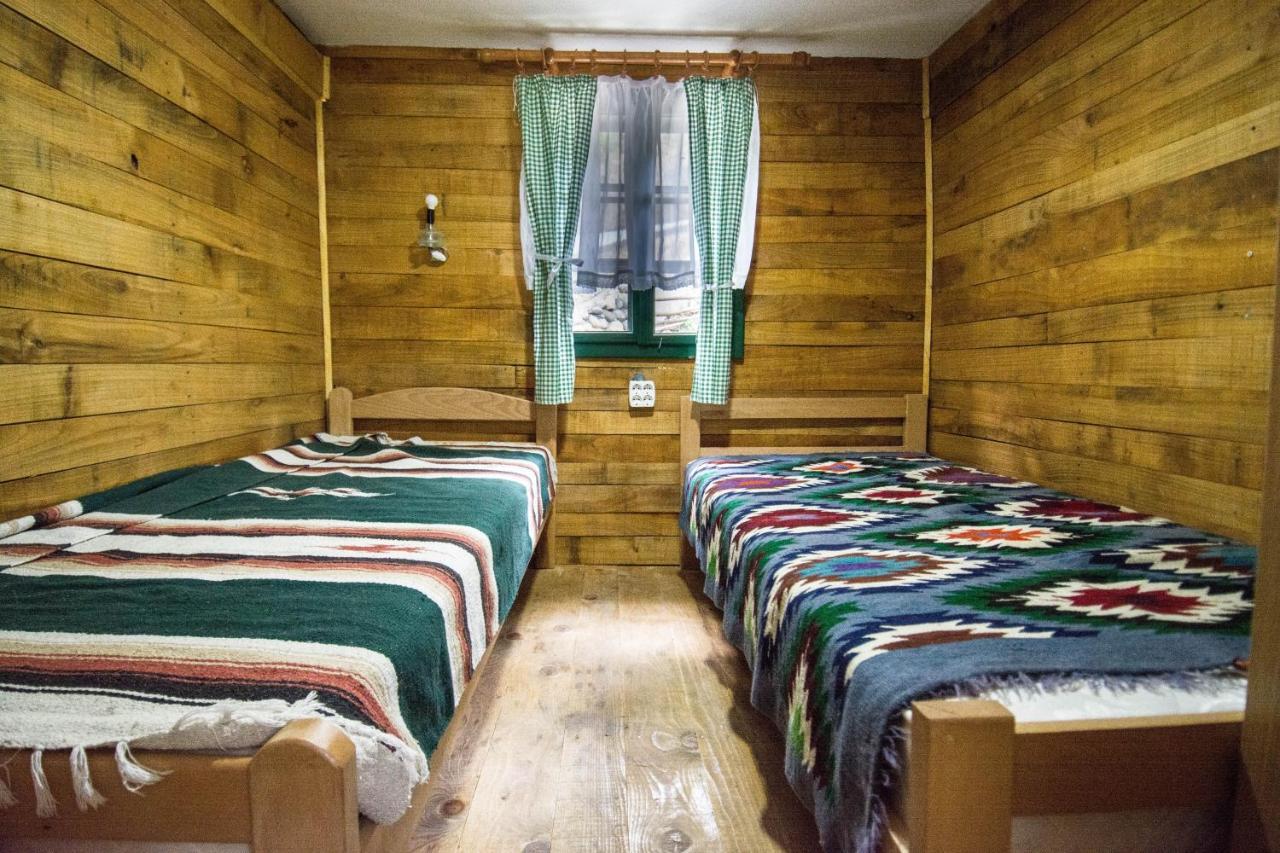 Vajat Tuk Villa Bajina Basta Buitenkant foto