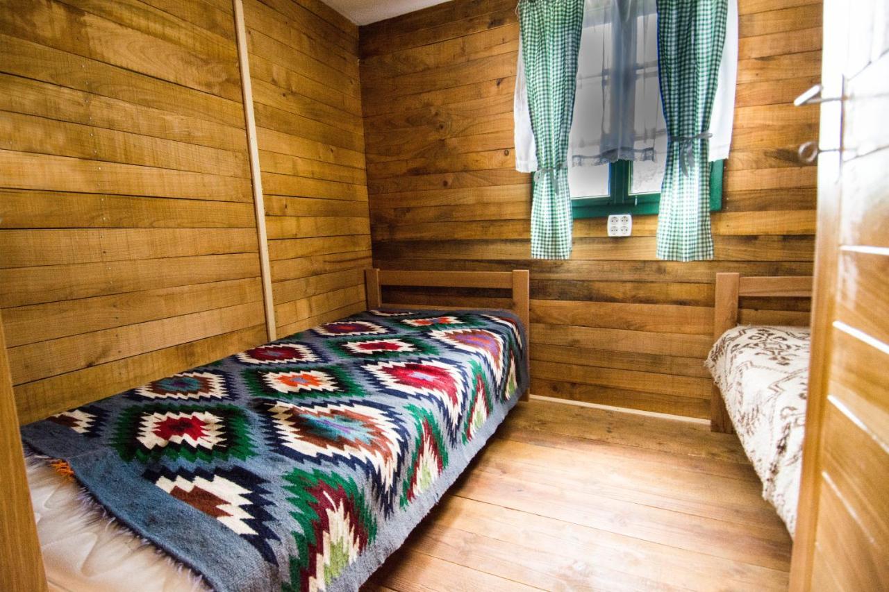 Vajat Tuk Villa Bajina Basta Buitenkant foto