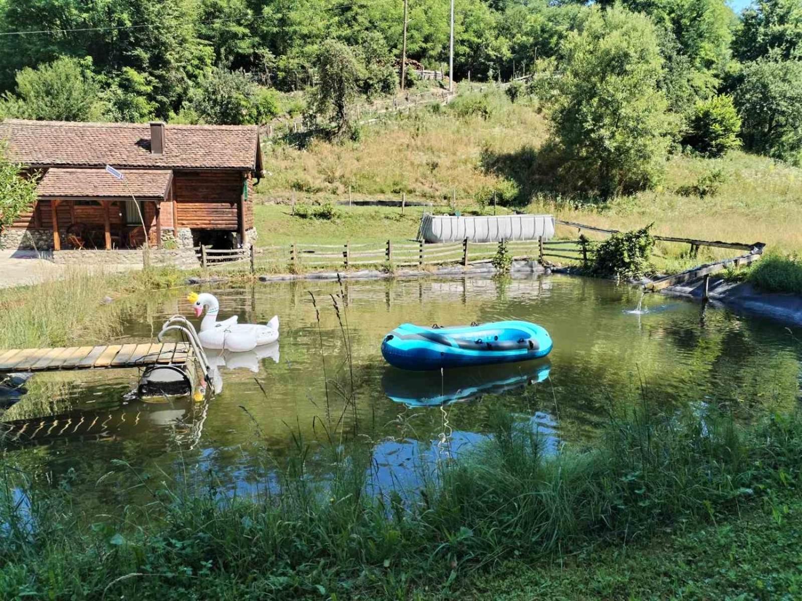 Vajat Tuk Villa Bajina Basta Buitenkant foto